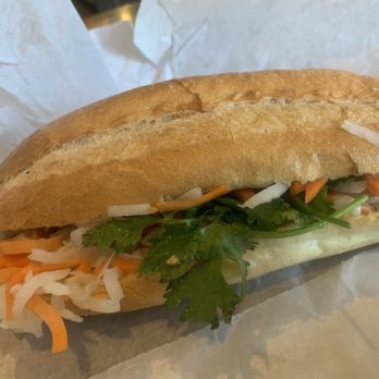 La Baguette Vietnamese Sandwiches - Lemongrass chicken Báhn mì. Absolutely delicious. - Vietnamese Near Me - Palm Desert, California La Baguette Vietnamese Sandwiches - Lemongrass chicken Báhn mì. Absolutely delicious. - Vietnamese Near Me - Palm Desert, California