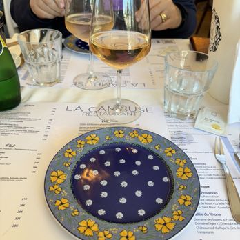 La Cambuse - Beautiful place setting - French Near Me - Nice, 06