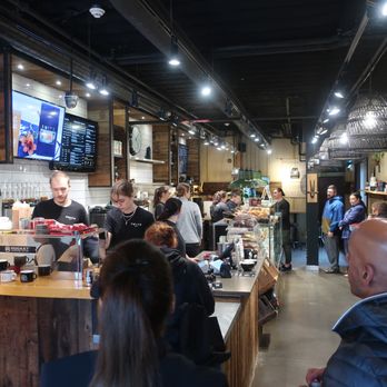 La Maison Smith - A popular and busy bakery. - Coffee & Tea Near Me - Quebec City, Quebec