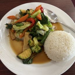 Basil stir fry plate Basil stir fry plate