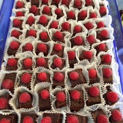 Good & Plenty Catering - chocolate raspberry brownie bites