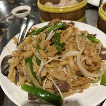 Triumph Valley - Beef Chow Fun - Dim Sum Near Me - Renton, Washington