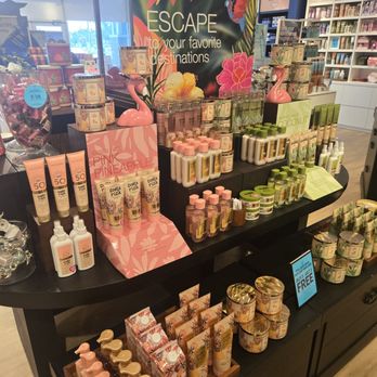 Bath & Body Works - Cosmetics & Beauty Supply Near Me - Casselberry, Florida