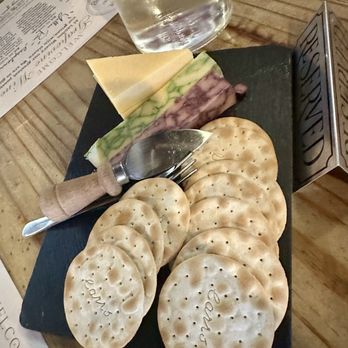 Grapevine Wine Tours - Cheese & crackers at Landon Winery - Wine Tours Near Me - Grapevine, Texas Grapevine Wine Tours - Cheese & crackers at Landon Winery - Wine Tours Near Me - Grapevine, Texas