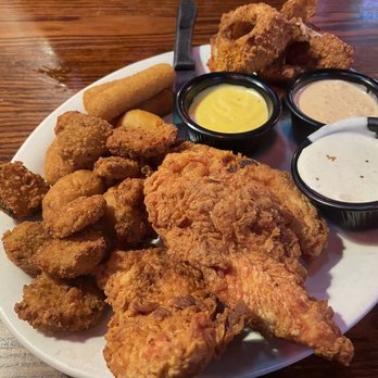 The Peanut - Appetizer Combo - American Near Me - Overland Park, Kansas