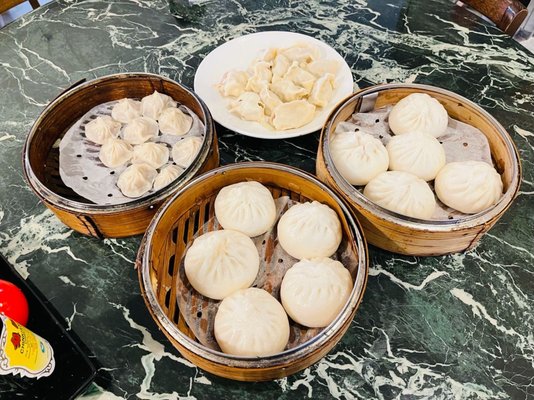 Mount&Bao by null