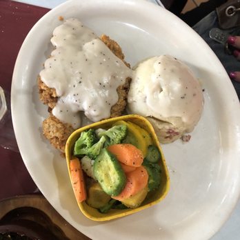 Brenham Grill - Chicken fried steak with Great mashed and steamed veggies - Soul Food Near Me - Brenham, Texas
