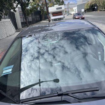Auto Glass Ricardo - Windshield Installation & Repair Near Me - Los Angeles, California Auto Glass Ricardo - Windshield Installation & Repair Near Me - Los Angeles, California
