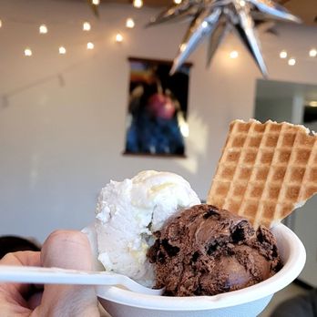 Jeni's Splendid Ice Creams - Ice Cream & Frozen Yogurt Near Me - Dublin, Ohio Jeni's Splendid Ice Creams - Ice Cream & Frozen Yogurt Near Me - Dublin, Ohio
