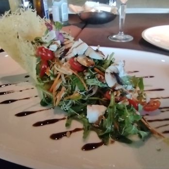 Cenacolo - Valentina Salad. Delicious !! - Italian Near Me - Cancún, ROO
