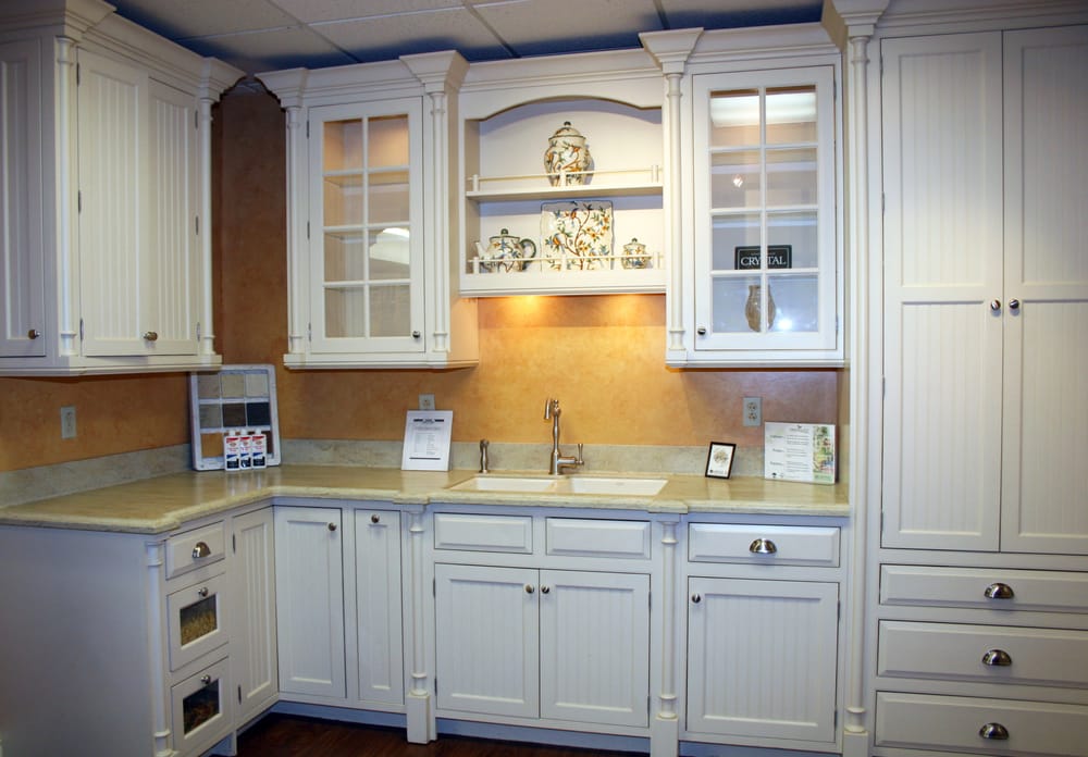 RING’S END Updated October 2024 13 Photos 9 Taylor Ave, Bethel