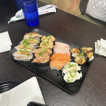 Ahi & Vegetable - Kapalama - Japanese Near Me - Honolulu, Hawaii