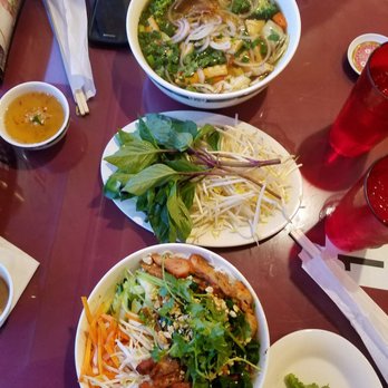 Pho Duy - Large vegetarian pho and chicken vermicelli bowl - Vietnamese Near Me - Denver, Colorado Pho Duy - Large vegetarian pho and chicken vermicelli bowl - Vietnamese Near Me - Denver, Colorado