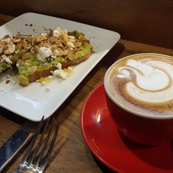Matamata Coffee Bar - Avocado toast - Coffee & Tea Near Me - Paris, 75