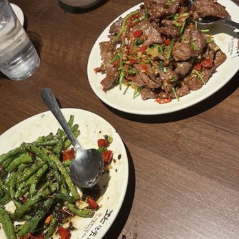 Northern Cuisine - E10 Chili Green Bean E10 Wok Fried Beef W. Cilantro & Chili (phone did not eat first) - Dim Sum Near Me - Champaign, Illinois Northern Cuisine - E10 Chili Green Bean E10 Wok Fried Beef W. Cilantro & Chili (phone did not eat first) - Dim Sum Near Me - Champaign, Illinois