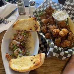 The Thirsty Duck Pub - Garlic prawns with garlic toast & Happy Hour special calamari!yum