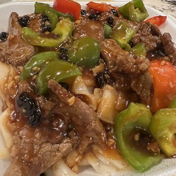 Golden Wok Chinese Restaurant - Beef House Special Chow Fun (wet style) - Chinese Near Me - Phoenix, Arizona