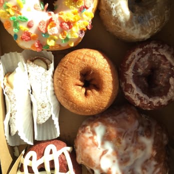 Cake Among Us - Desserts Near Me - Rancho Cucamonga, California