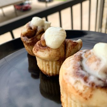 Cinnaholic - Baby Buns - Bakeries Near Me - Dallas, Texas