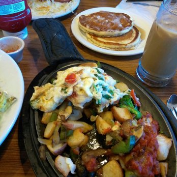 Denny's - Breakfast & Brunch Near Me - Lake Forest, California