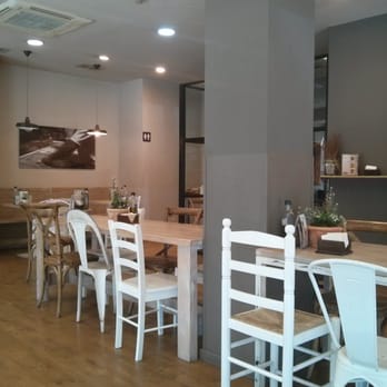 Panaria - Mesas vintage. - Breakfast & Brunch Near Me - Valencia, V Panaria - Mesas vintage. - Breakfast & Brunch Near Me - Valencia, V