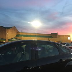 Kroger - It's a beautiful October evening! Thanks Kroger management for getting better produce here @this Store!
