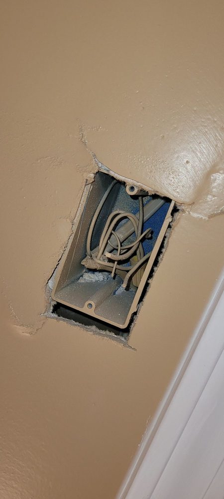 Slide of R&W Repairs & Renovations