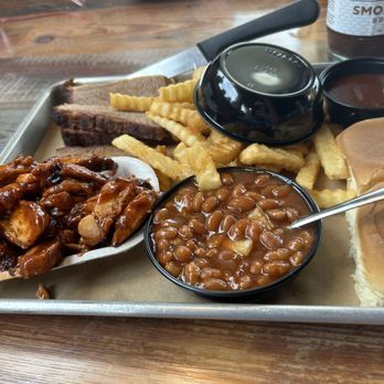Little Richard's Barbeque - 2 meat platter - Barbeque Near Me - Yadkinville, North Carolina