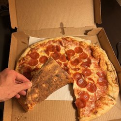 Original Italian Pizza Family Restaurant - Nice brick oven perfectly cooked crust
