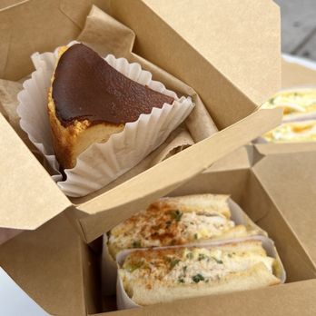 Café Dear Leon - Pumpkin cheesecake - Cafes Near Me - Baltimore, Maryland