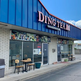 Ding Tea Detroit - The front of the store. - Bubble Tea Near Me - Madison Heights, Michigan