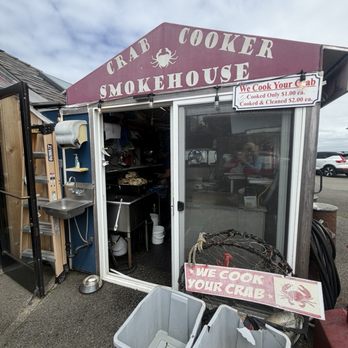 Tony's Crab Shack - They will cook your crab for you. - Seafood Near Me - Bandon, Oregon Tony's Crab Shack - They will cook your crab for you. - Seafood Near Me - Bandon, Oregon