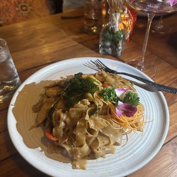 Paya Thai - Thai Near Me - Atlanta, Georgia