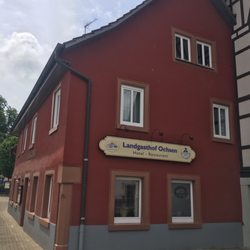 Landgasthof zum Ochsen - Außenanstrich in Ochsenblut