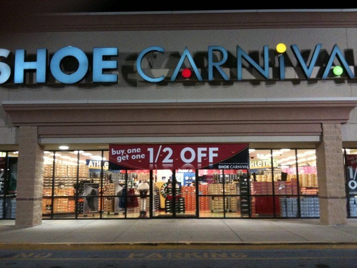 SHOE CARNIVAL Updated May 2024 3503 Bamberger Ave, Saint Louis