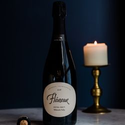 Flaneur Wines - Traditional Method Extra Brut Sparkling Wine