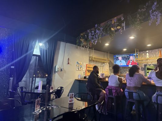 Zubi's Taco Kitchen & Bar by null