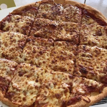 Bellacino's Pizza & Grinders - Pepperoni 16" pizza hot and fresh - Italian Near Me - Cedar Bluff, Virginia
