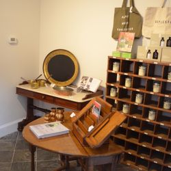 Pillar & Post - Selection of Gifts, candles, books, accessories, all British sourced