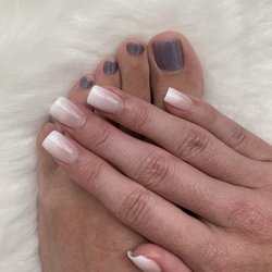 Nail & Tan Center