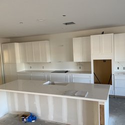 Select Premium Granite & Cabinet