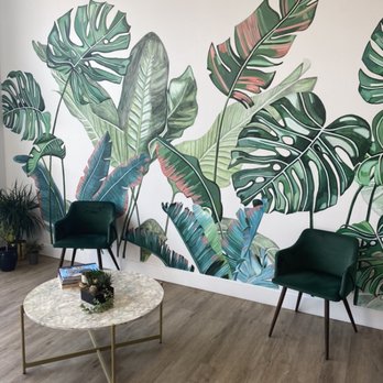 Willow + Elm Wellness - Waiting area - Acupuncture Near Me - Chicago, Illinois Willow + Elm Wellness - Waiting area - Acupuncture Near Me - Chicago, Illinois