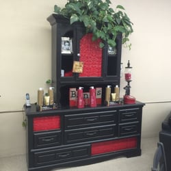 Bangs & Tangles - Product retail