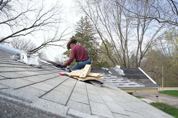 R.S. Toyama Roofing Service