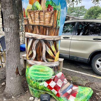 Bootiful Wimberley - Picnic, 101 Wimberley Square - Public Art Near Me