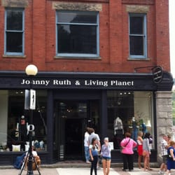 Johnny Ruth