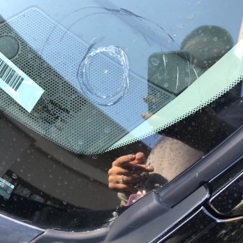 Art's Auto Glass - Cracked windshield on '07 Nissan Altima - Auto Glass Services Near Me - Chula Vista, California Art's Auto Glass - Cracked windshield on '07 Nissan Altima - Auto Glass Services Near Me - Chula Vista, California