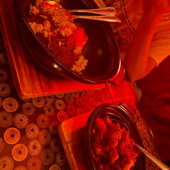 Mott 32 - Clay pot chicken (doesn't come with rice...), king crab casserole with vermicelli - Chinese Near Me - Las Vegas, Nevada