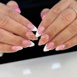 Polish Nails & Spa