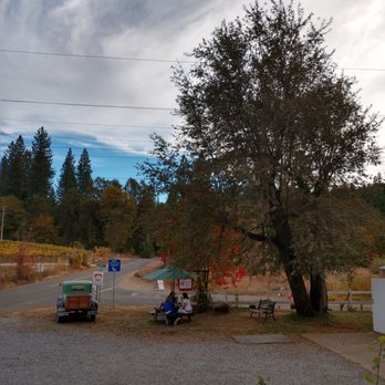 Apple Pantry Farm - Desserts Near Me - Camino, California